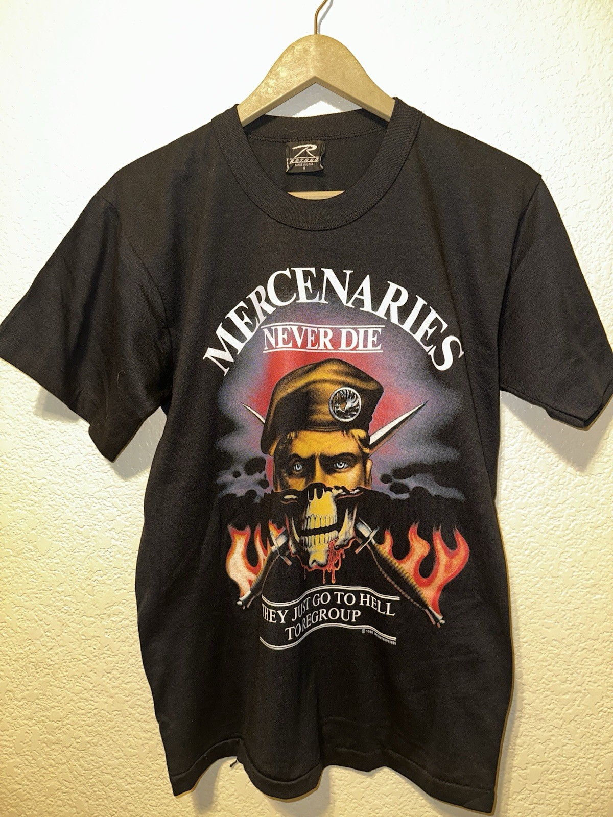 Vintage T-Shirt Military Graphic Size Small 80s Mercenaries Never Die 1988