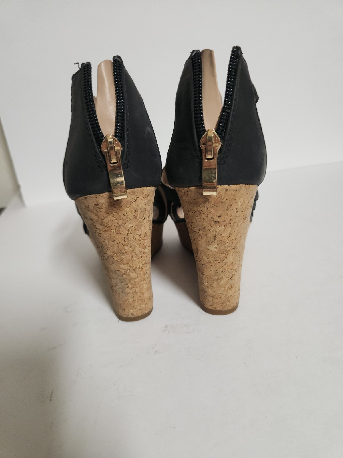 Via Pinky Collection Black Strappy Cork Platform Wedge Sandals Back Zip Women…