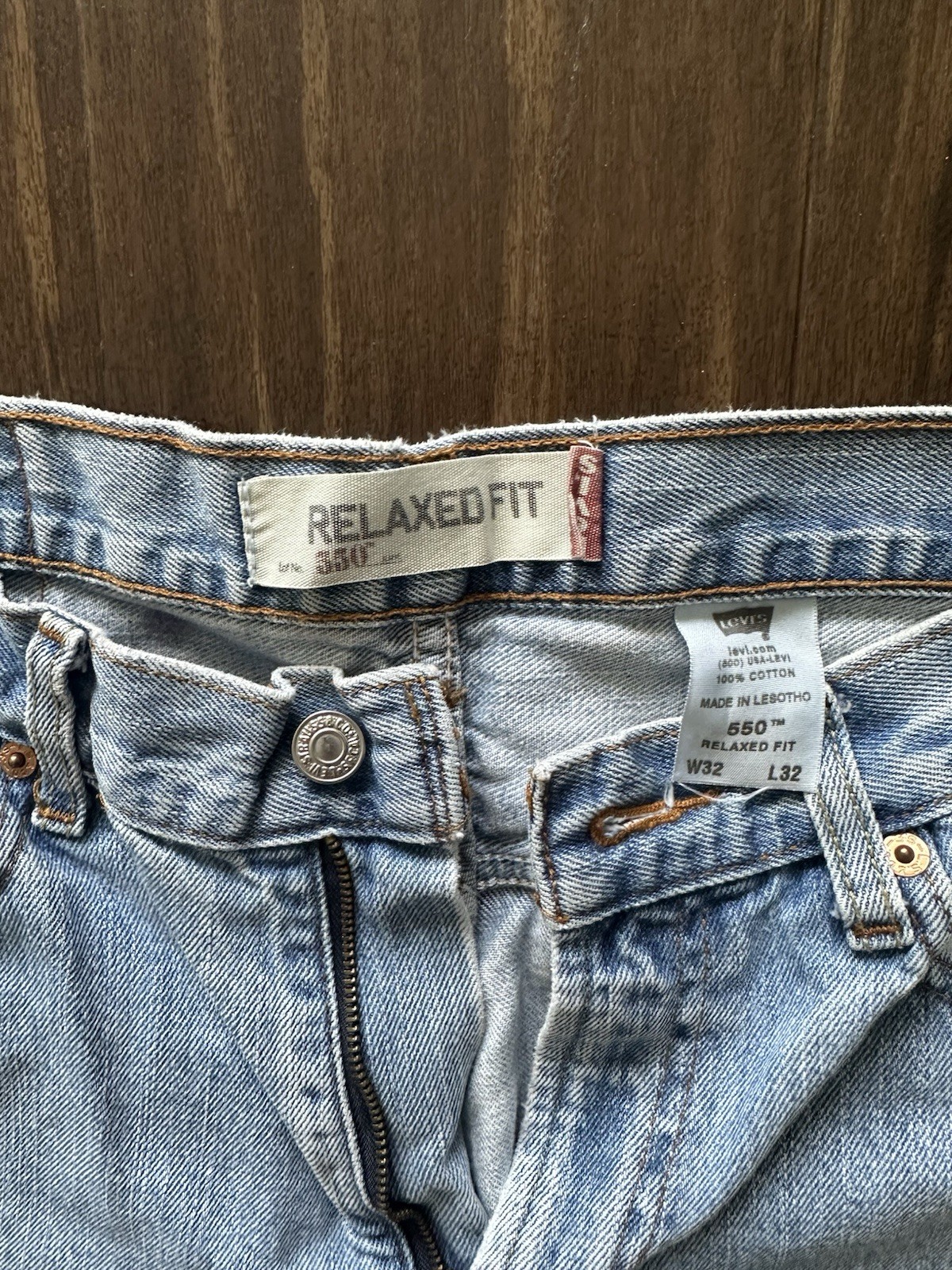 Levi’s 550 500 Series Men’s Relaxed Fit Light Wash Blue Straight Denim Jeans