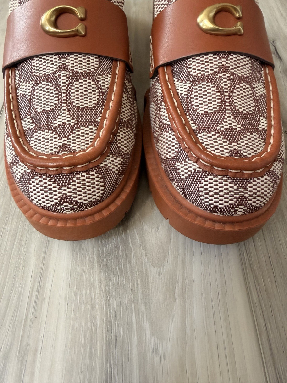 NEW!!! Coach Leah Signature Jacquard Lug Sole Loafers Cocoa Burnished Amber 9M