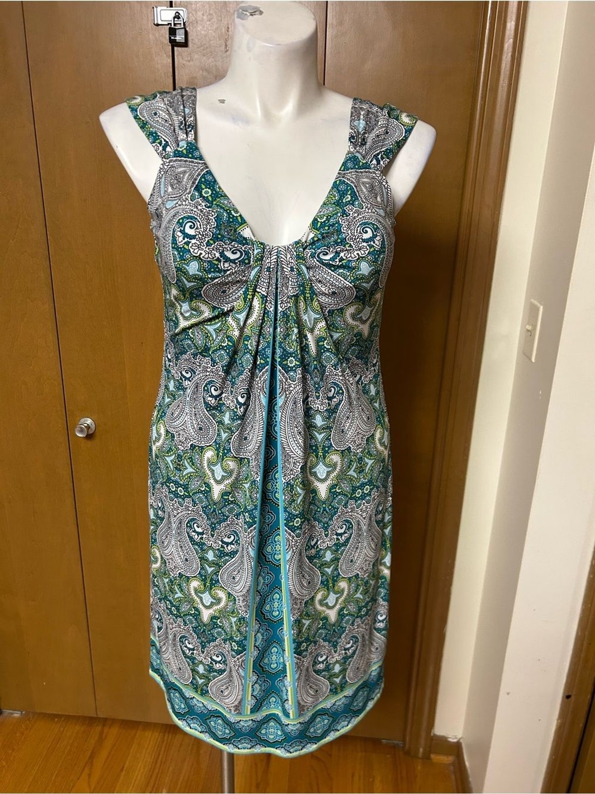 London Times Sleeveless Paisley Midi Dress in Teal and Green