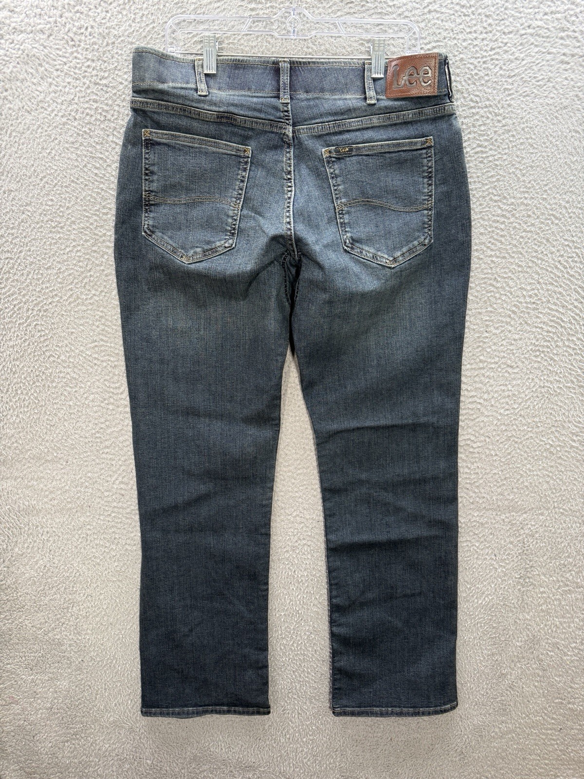Lee Jeans Mens 34×32 Blue Extreme Motion Regular Fit Bootcut Distressed NEW