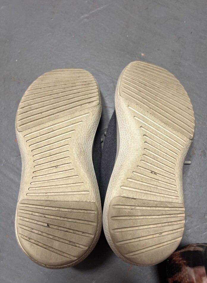 Allbirds Womens Blue Running Shoes Size 8