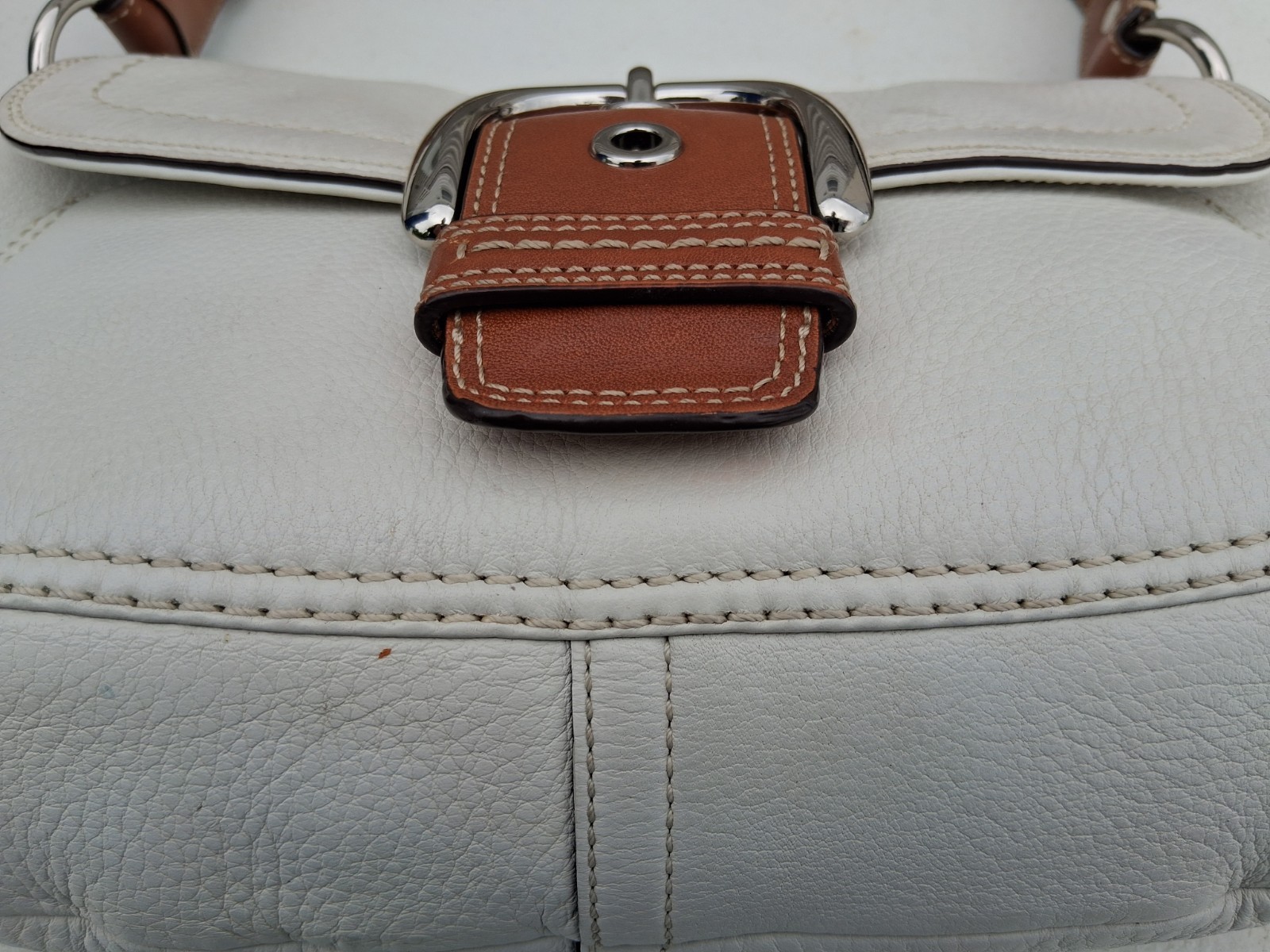 Y2K-era Coach Soho Hobo Shoulder Bag