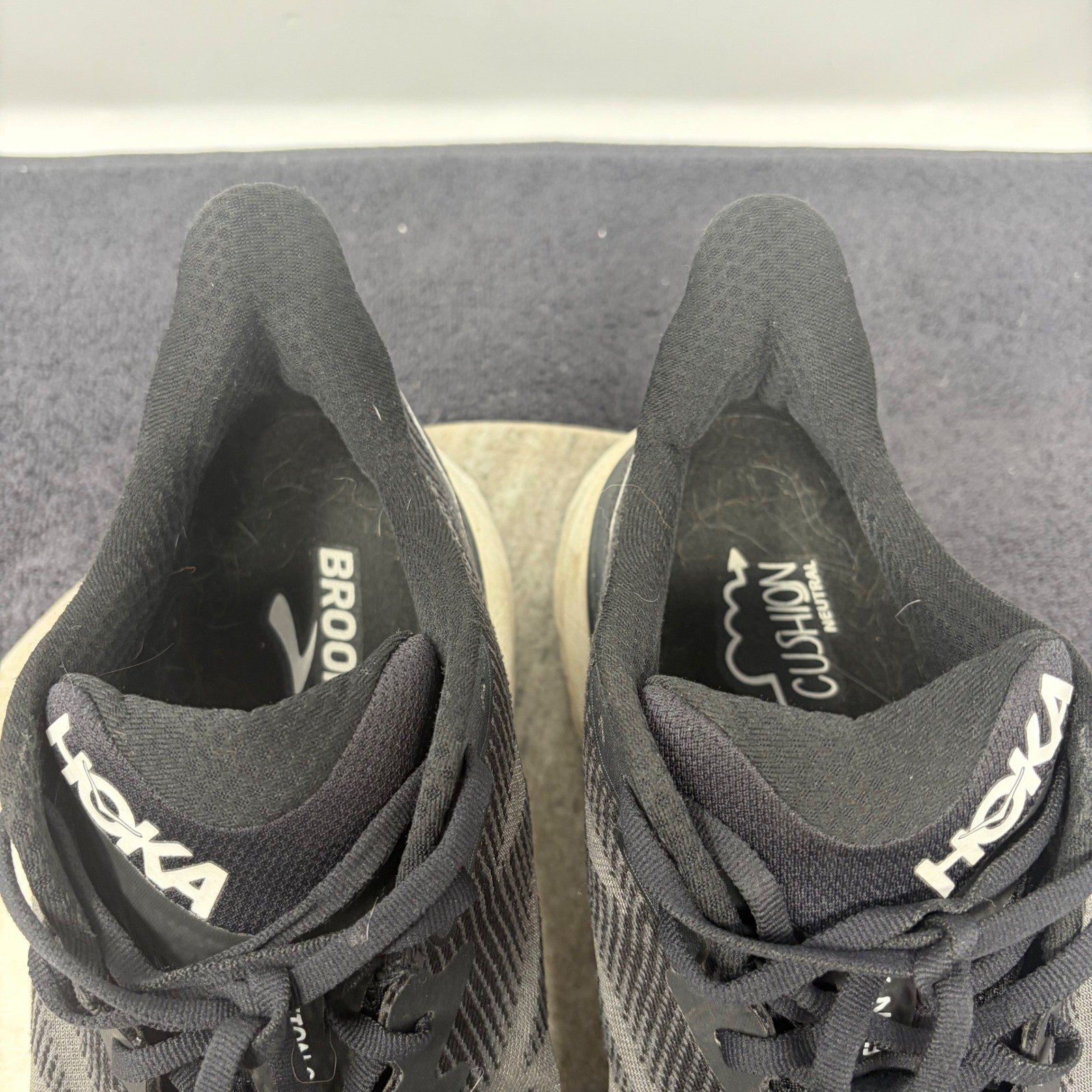 Hoka Clifton 9 Mens Running Shoes Black White 1127895 BWHT Size 11D