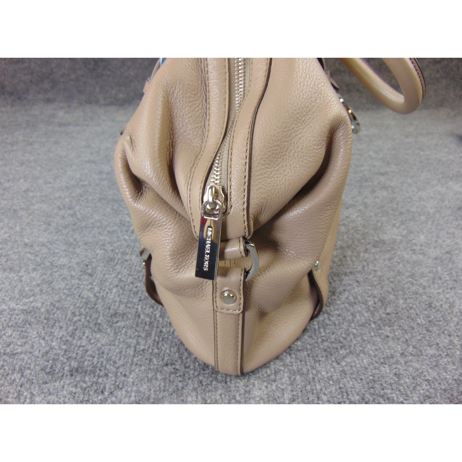 Michael Kors Bedford Satchel Tan Solid Leather Buckle Accent Handbag Purse