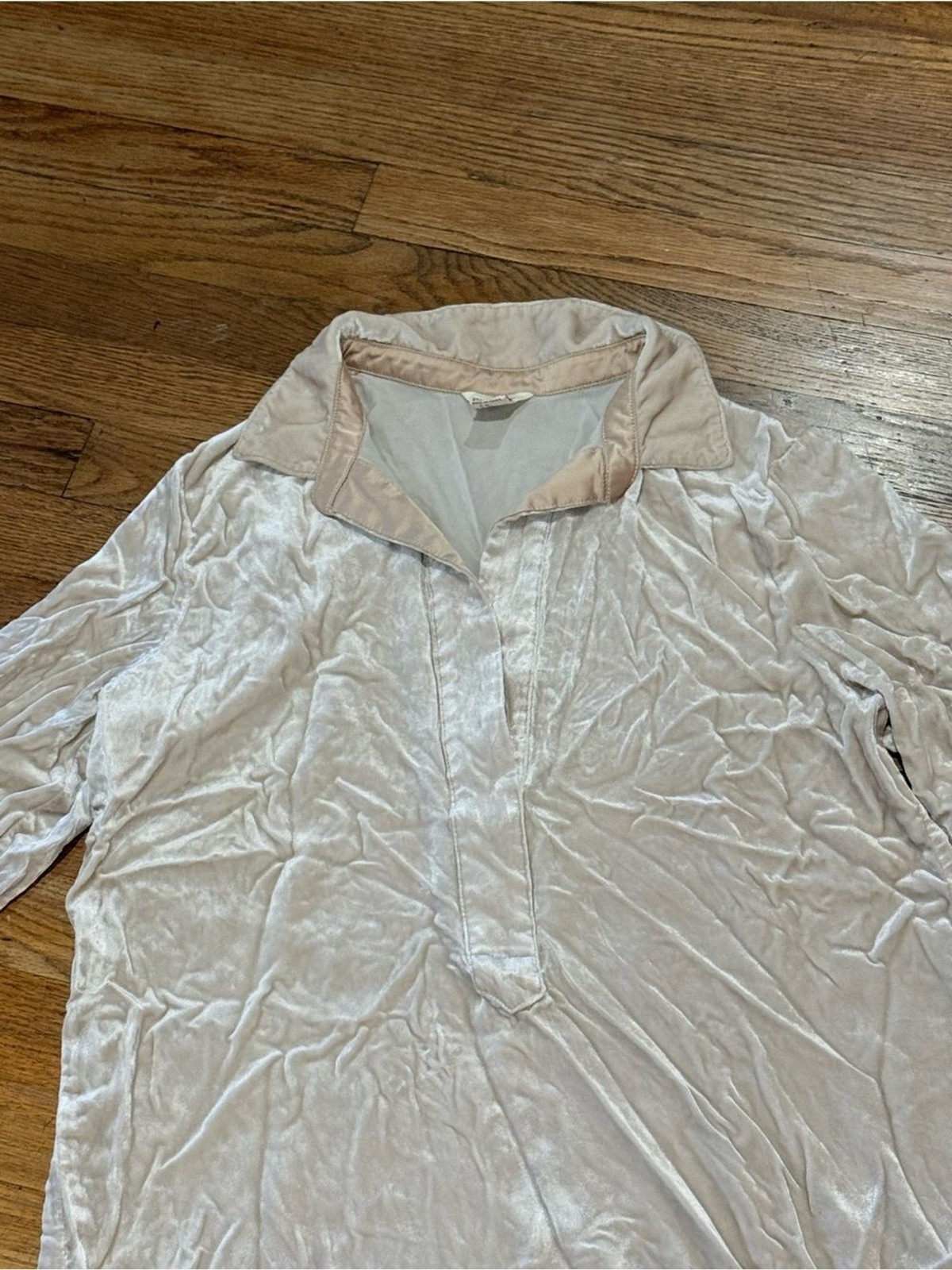 Sundance Beige Crushed Velvet Top Size S