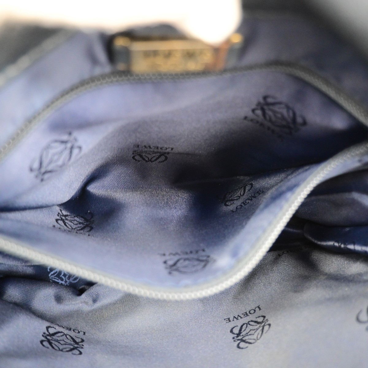 LOEWE Logo Drawstring Anagram Shoulder Bag Leather Navy Blue GHW Spain 83KD267