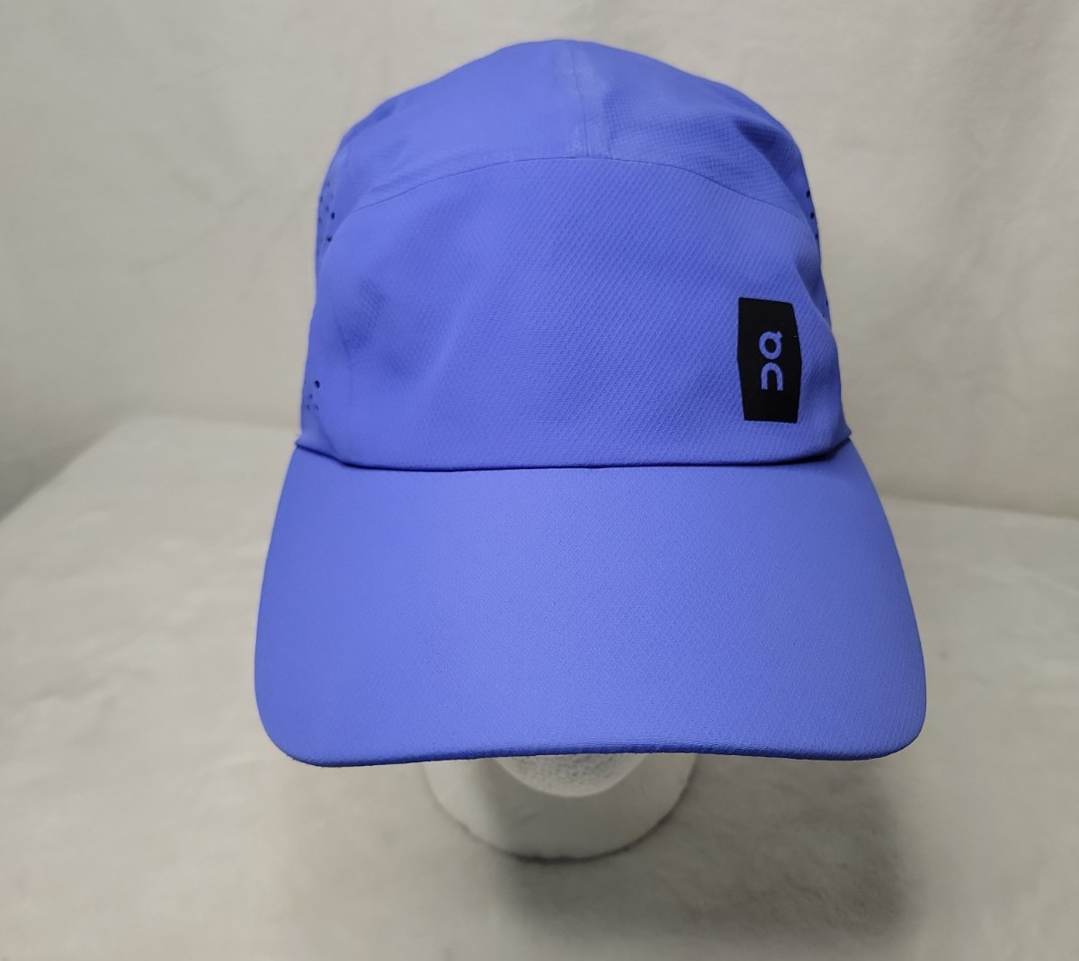 On Cloud Running Hat Lightweight Vented Strapback Cap Unisex Blue or Purple?