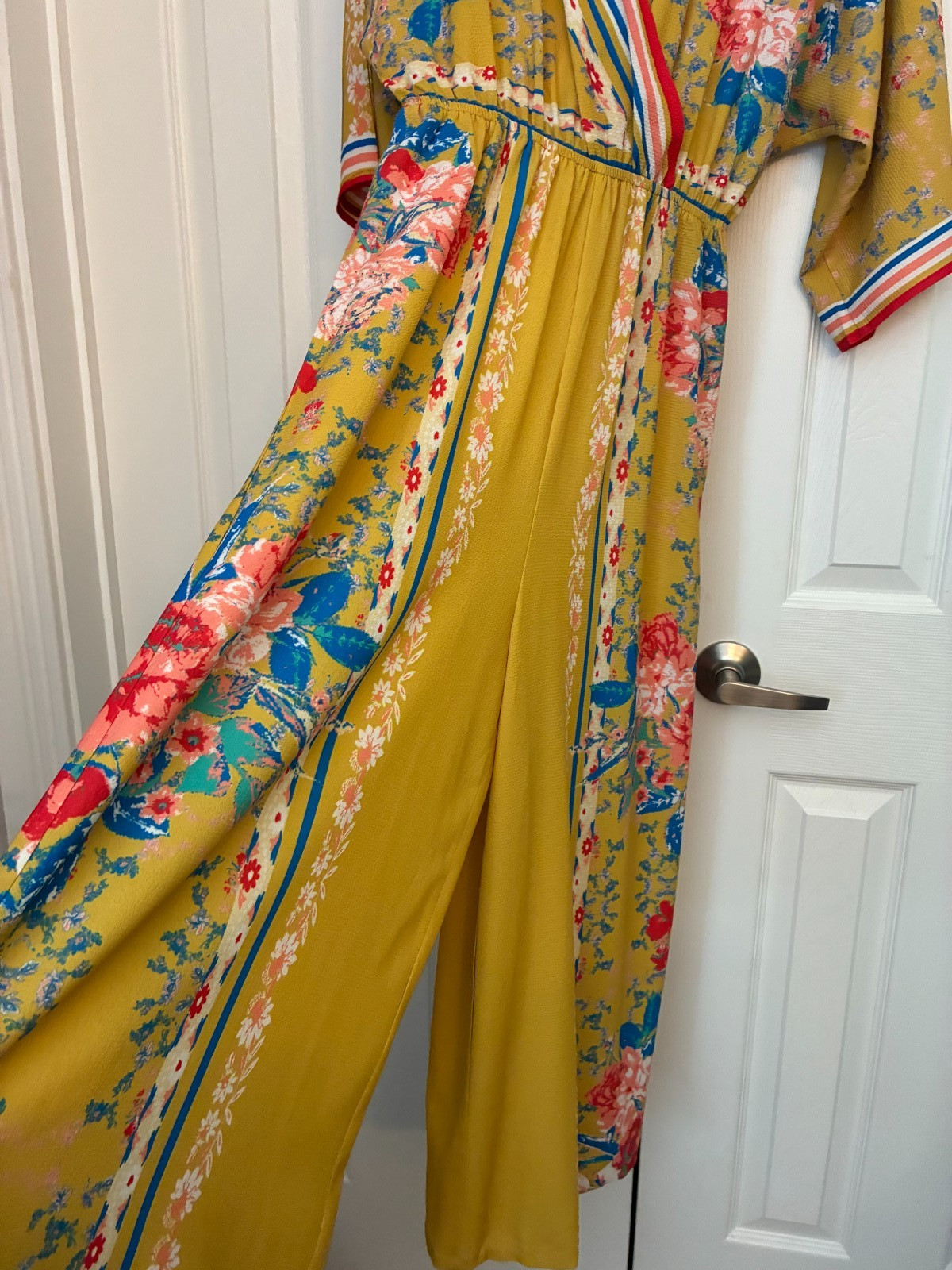 FLYING TOMATO, BATWING/DOLMAN SLEEVE, V-NECK FLORAL, WIDE LEG JUMPSUIT, SMALL