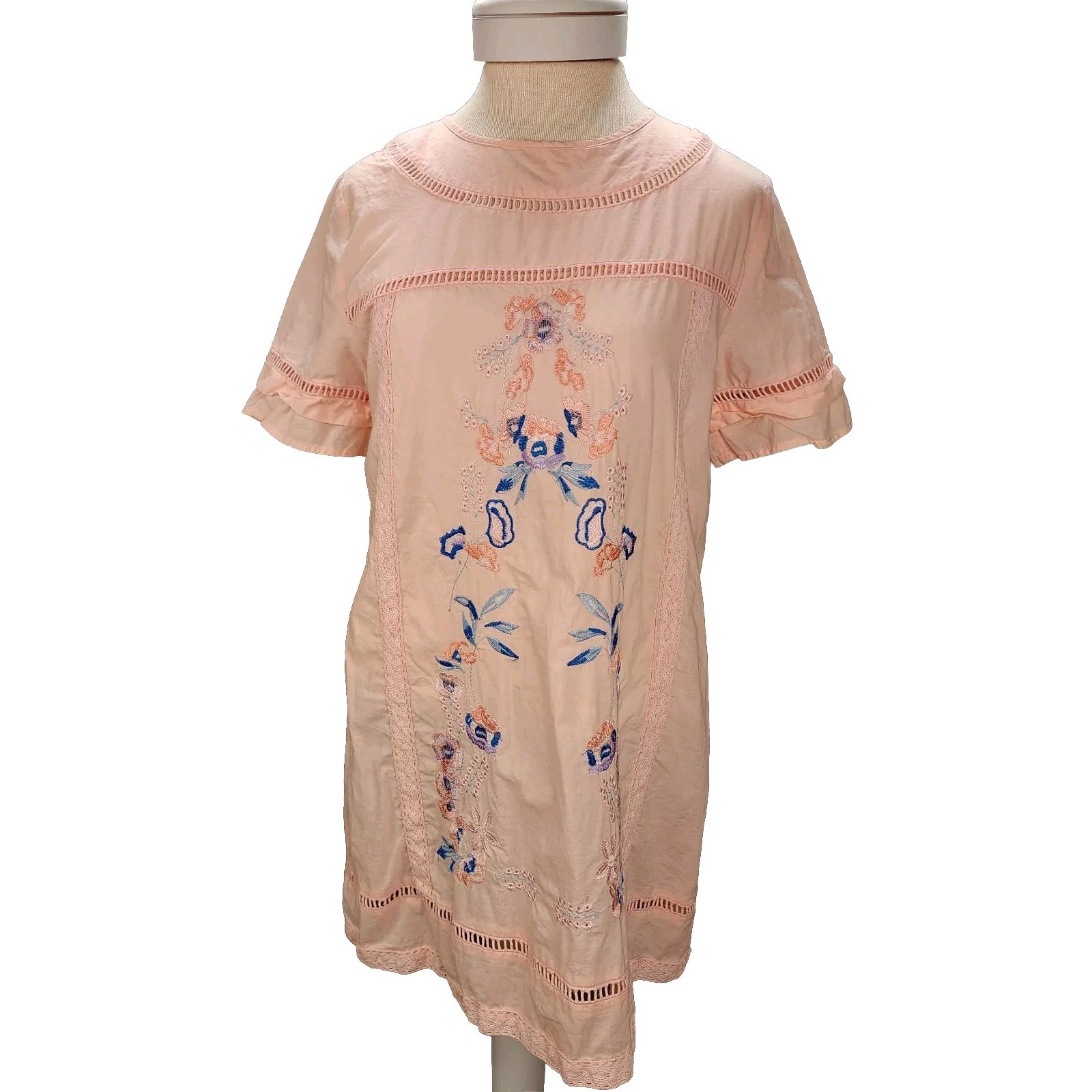 A dip of Darling Women’s Dress Floral Embroidered Pink Medium Delicate Feminine
