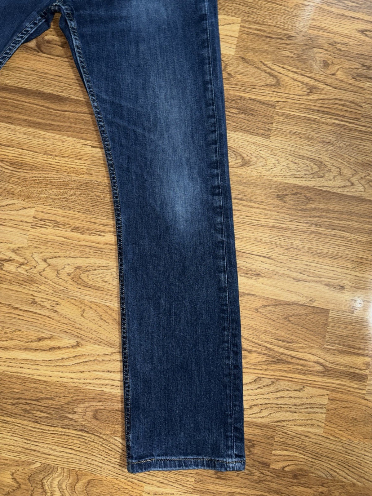 Levi’s 513 Selvedge Slim Straight Leg Jeans Men’s Size 33×31 Medium Wash Denim