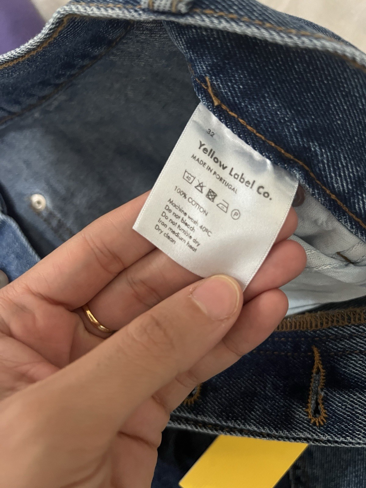 Pack Of 3 : Yellow Label Jean +Yellow Label Sweatshirt +new Balance Size 38,5