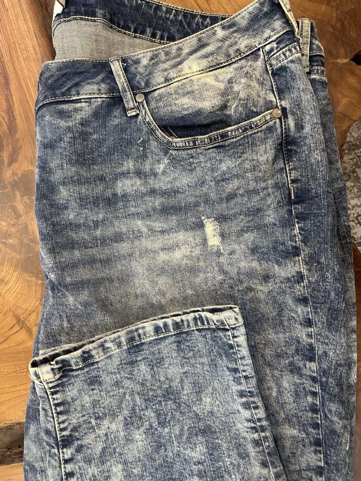 Torrid Women’s Plus Size 26 Blue Acid Wash Boyfriend Jeans 31” Inseam