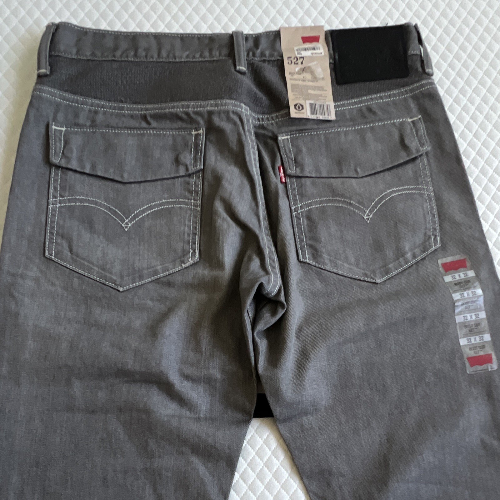 Levi’s Men’s Gray Bootcut Jeans Slim Fit Low Rise Cotton Denim 5-Pocket