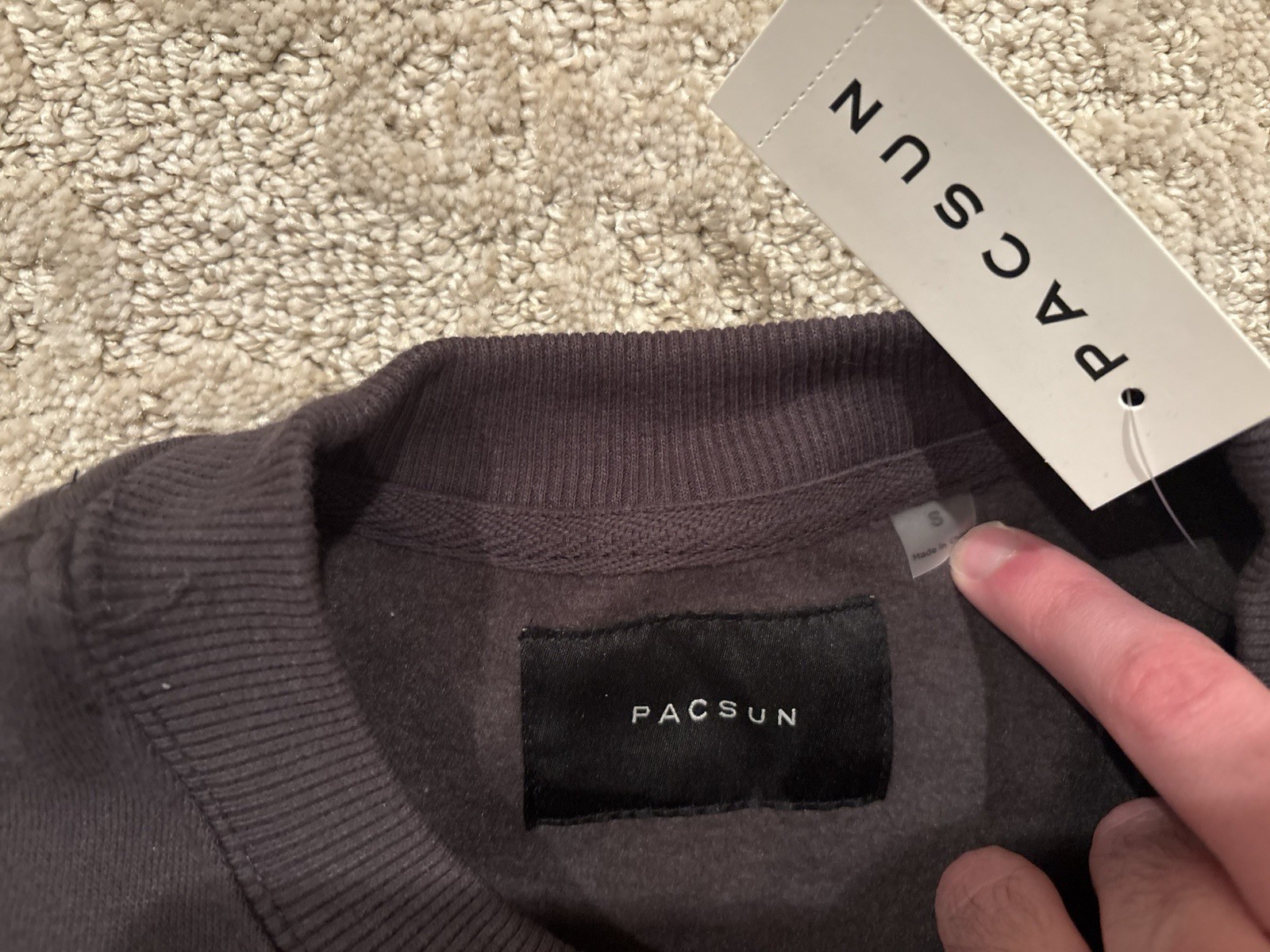 PacSun Cairo Egypt Embroidered Logo Black Sweater Comfy Men Size Small BRAND NEW