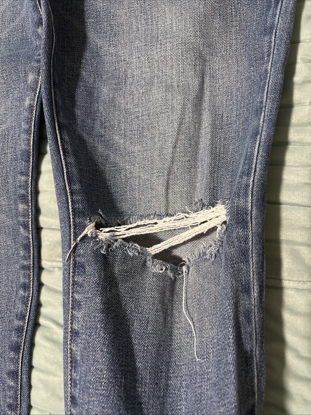 Baldwin 29 Kennedy Low Rise Boyfriend Capri Denim, Y2K, Stretch, 98% Cotton, EUC