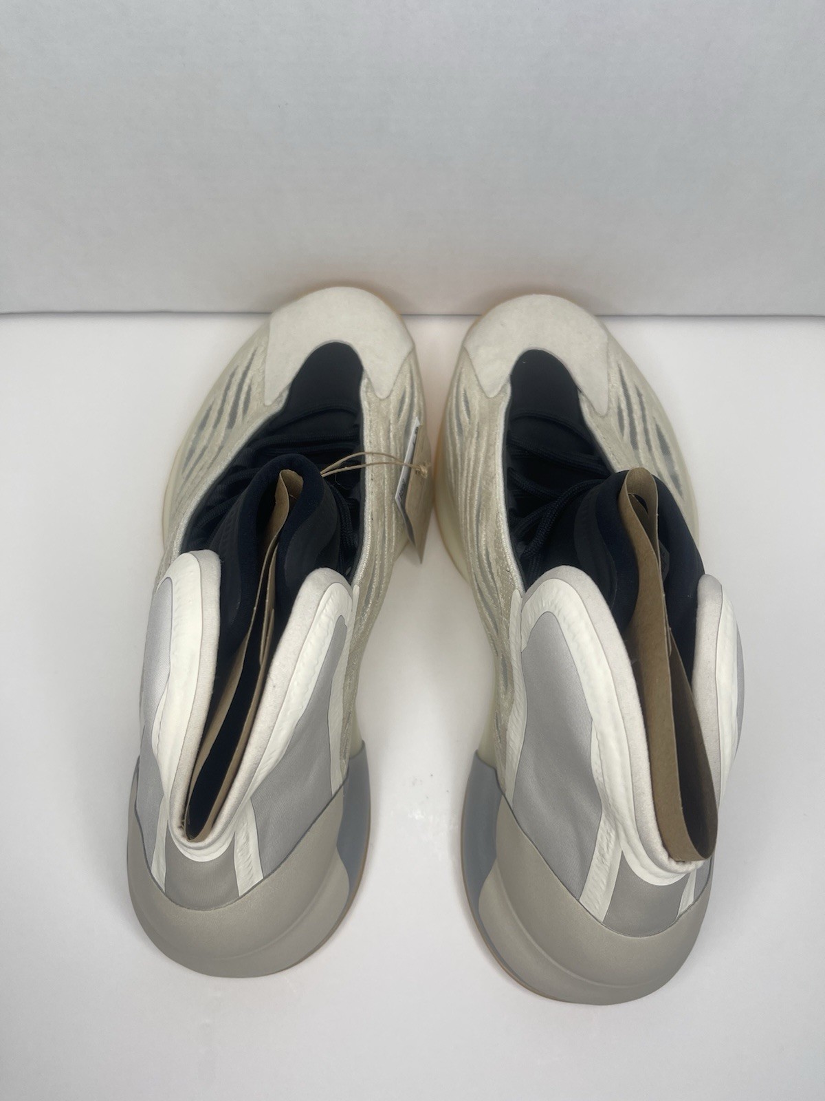adidas Yeezy QNTM “Mist Slate” – Style Code HQ2085 | Size 11.5