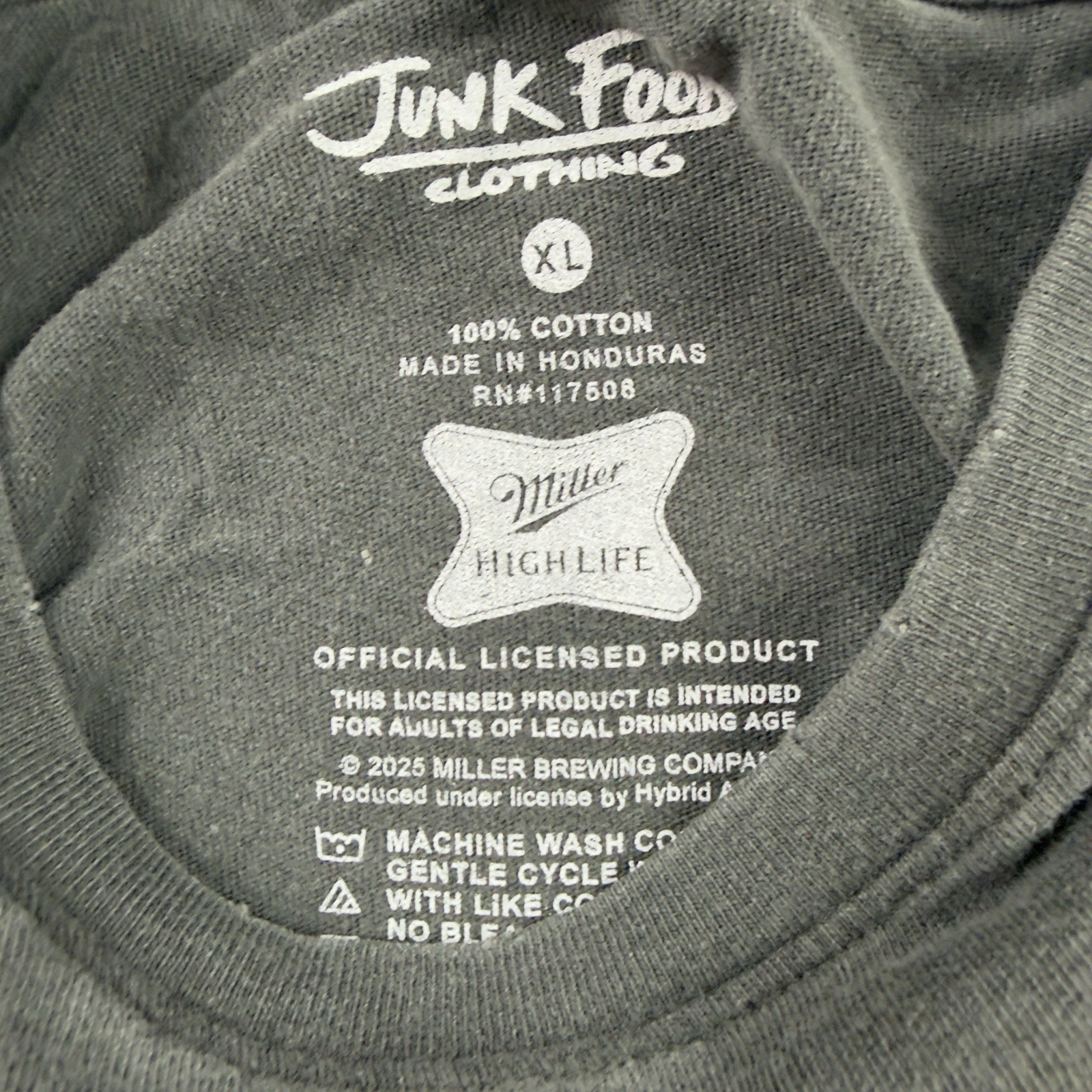 Miller High Life / Junk Food Clothing / Graphic T-Shirt Adult Size X-Large