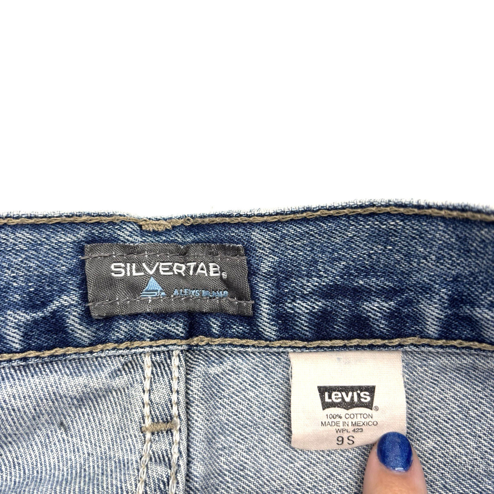 2001 Levi’s Silvertab Medium Wash Mid Rise Wide Leg Baggy Jeans 9S 31×30″ Mexico