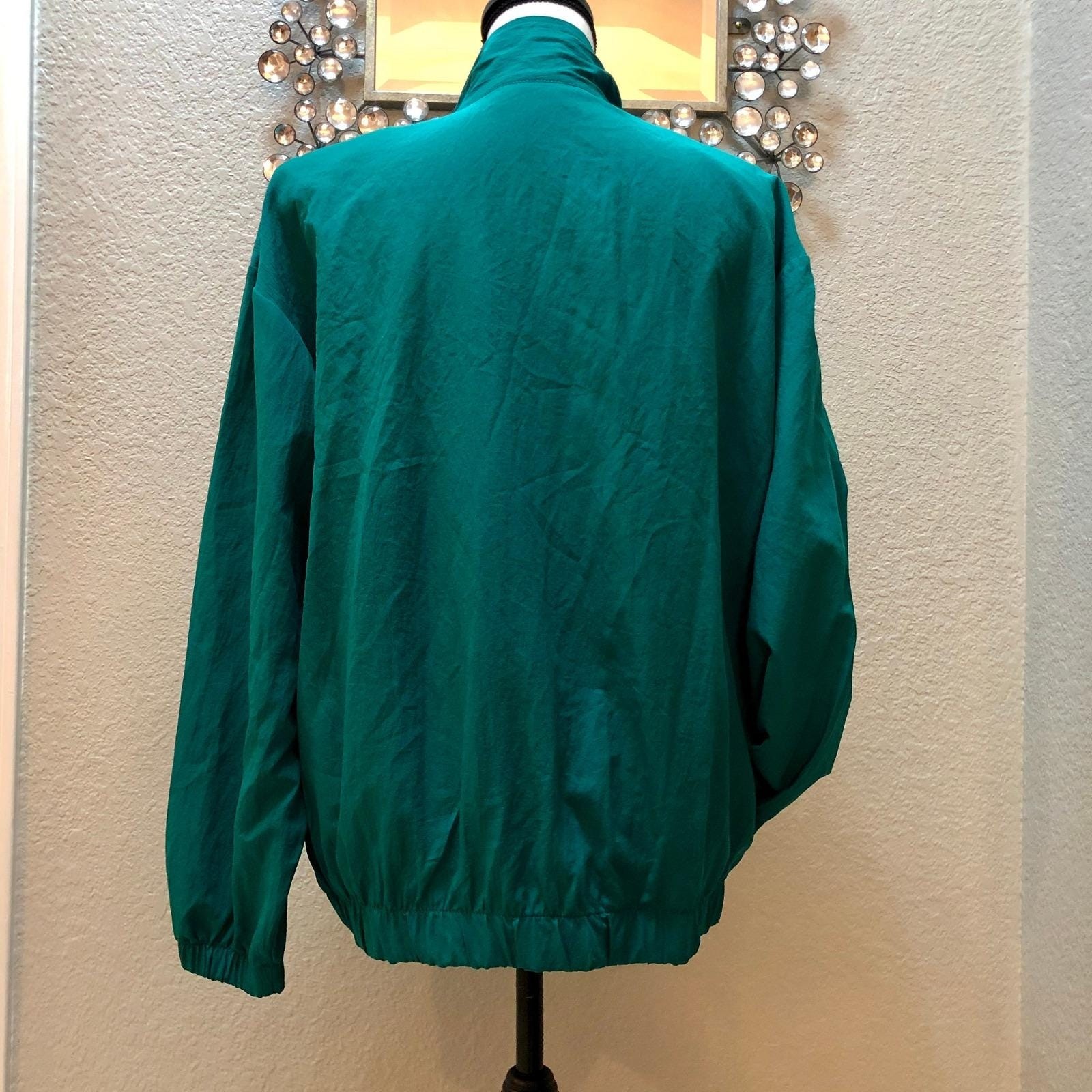 Super Fun 80s Vintage Teal/Kelly Green Windbreaker/Jogging Jacket Oversized M