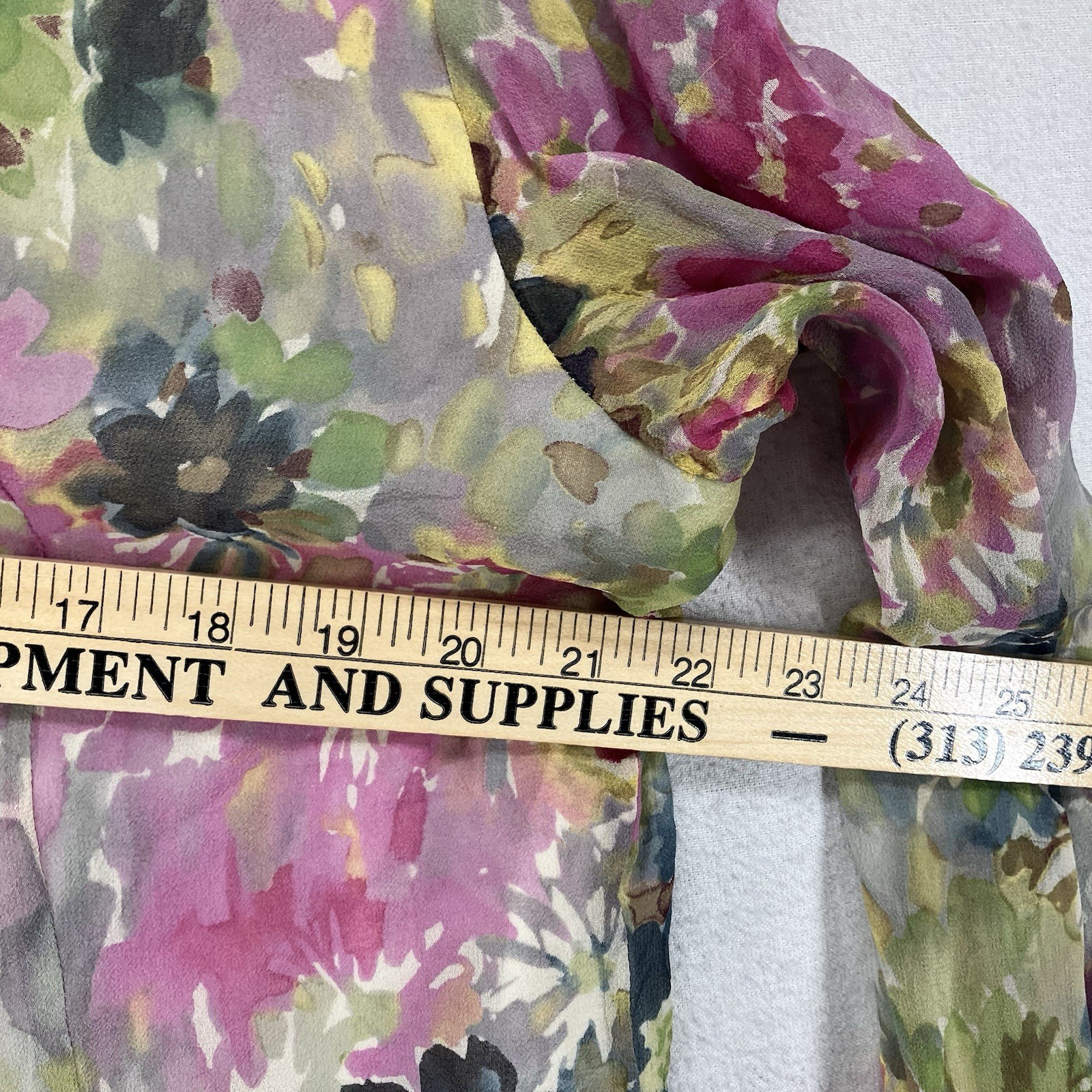 Women’s All Silk Blouse Sz 16 Multicolor Watercolor Floral Abstract Button Down