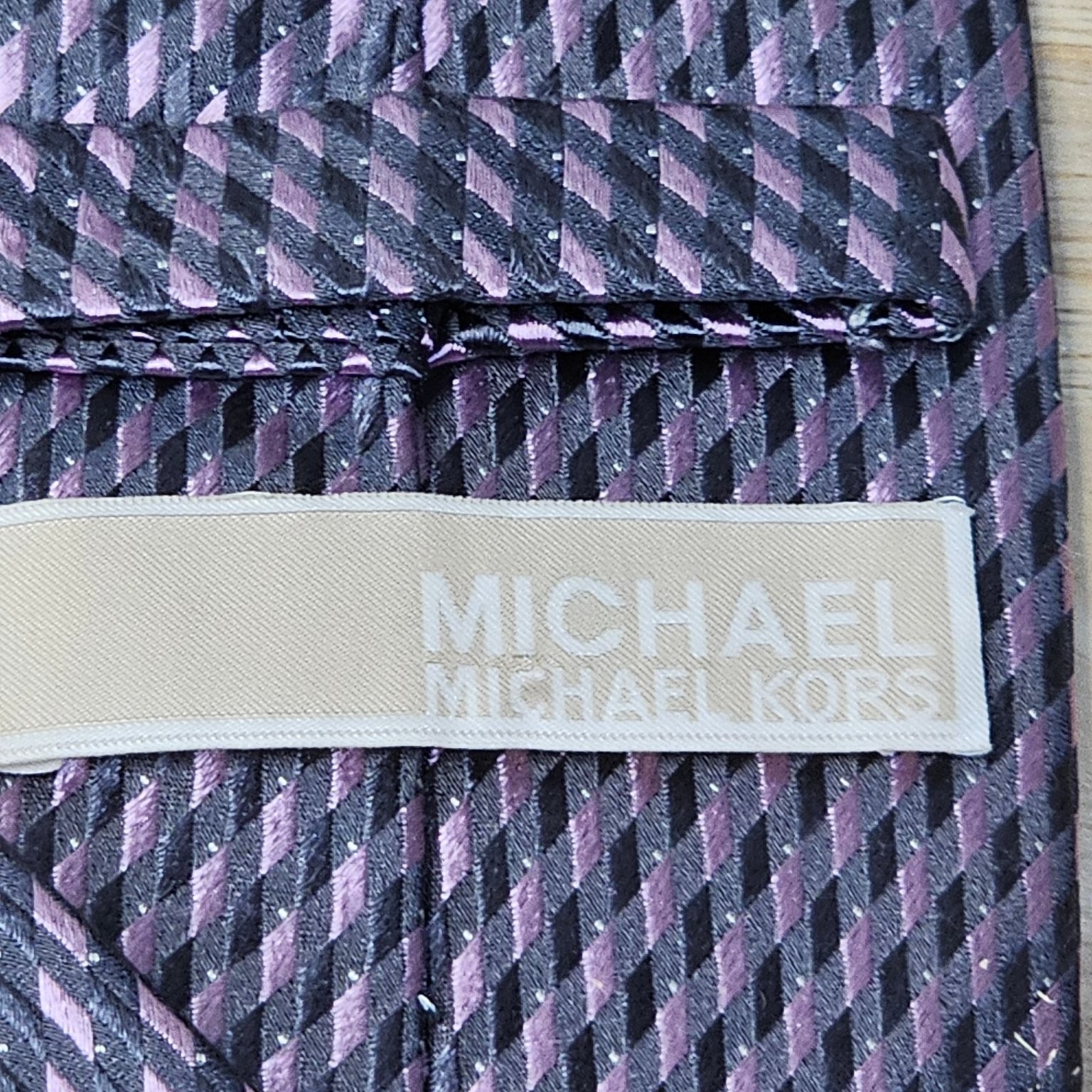 Michael Kors Men’s Purple Classic 57-60″ Silk Patterned Tie