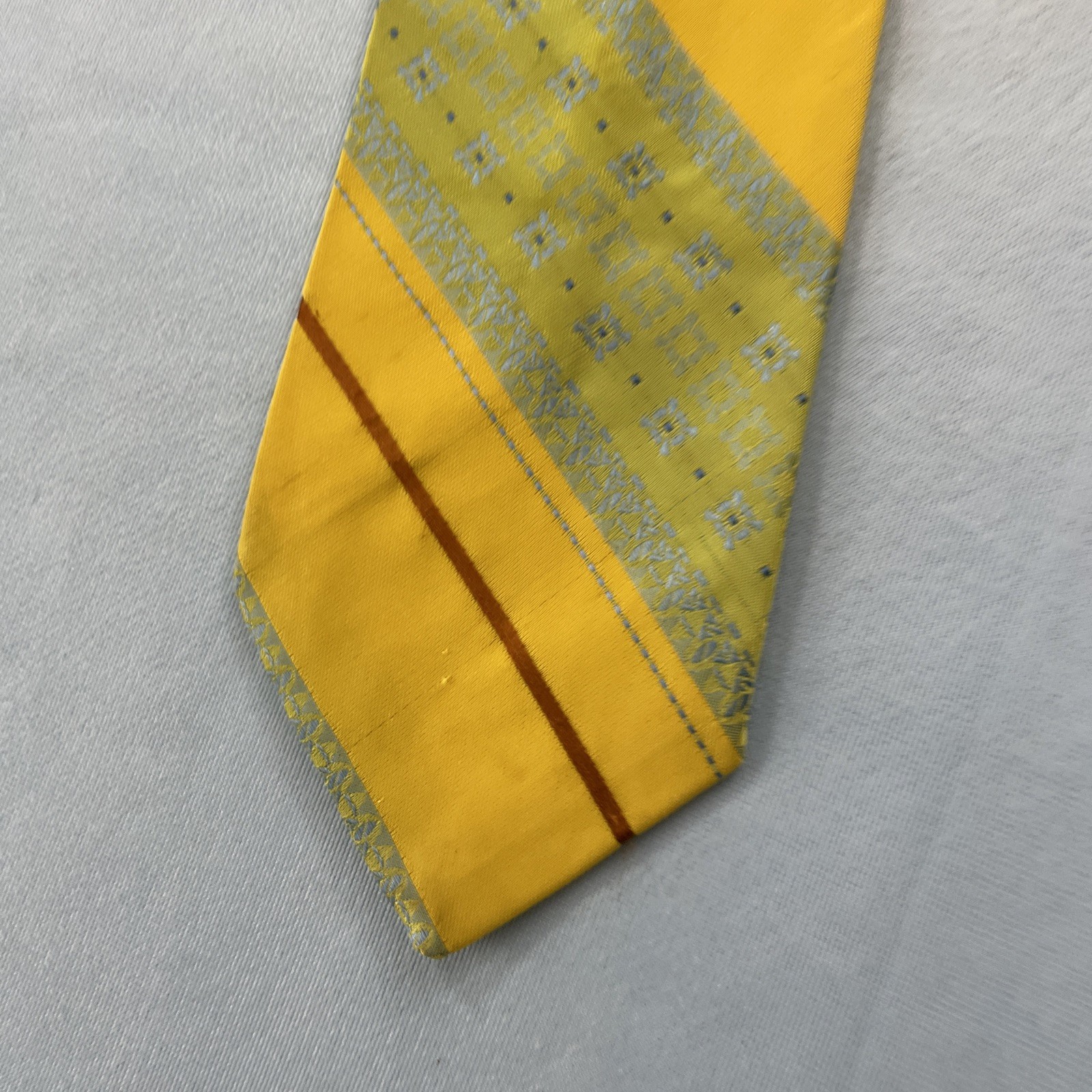 vtg 70s Trevira Cornel Swing Tie Southwest Rockabilly Stripe Yellow Green 4×57