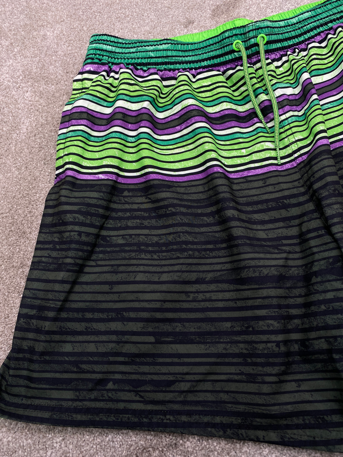 Nike Mens Volley Core Swim Shorts NESSB465-364 2XL Green Black Striped 6570
