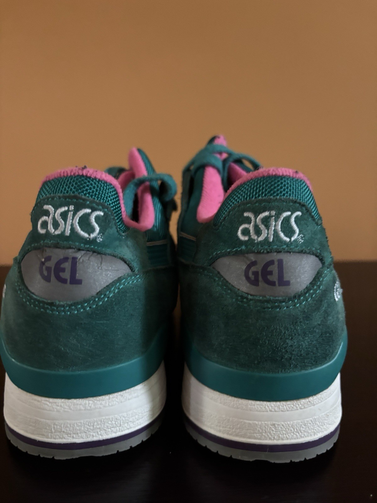 asics gel lyte iii size 10