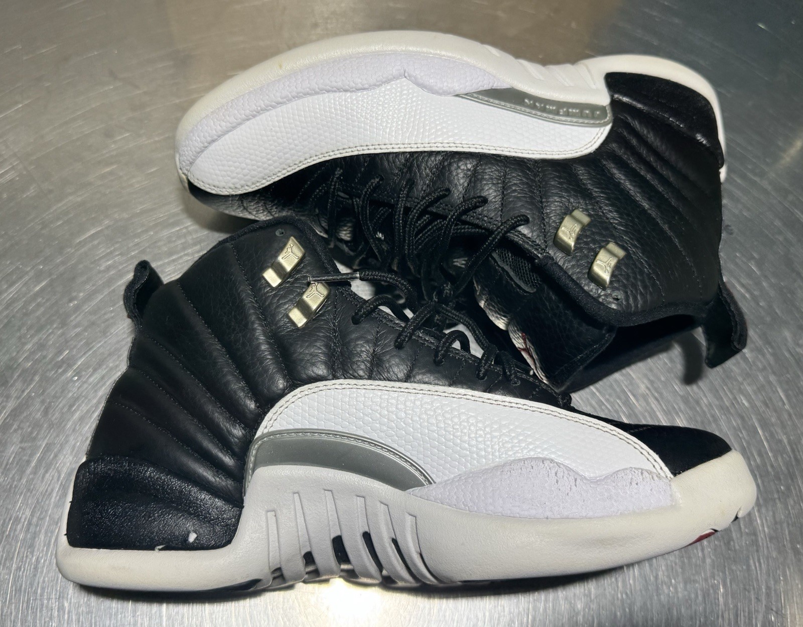 Jordan 12 Playoff Sneakers Size 7 USED CT8013-006