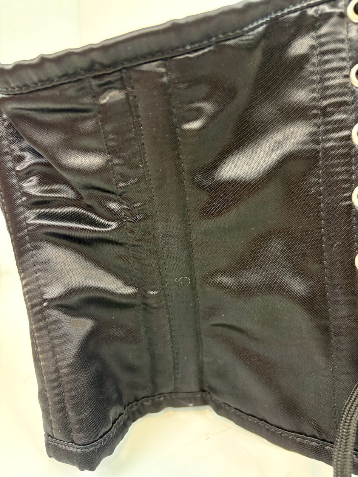 Orchard Corset Black Underbust Lace Up Steel Boned Corset Size 32 NWOT RN115734