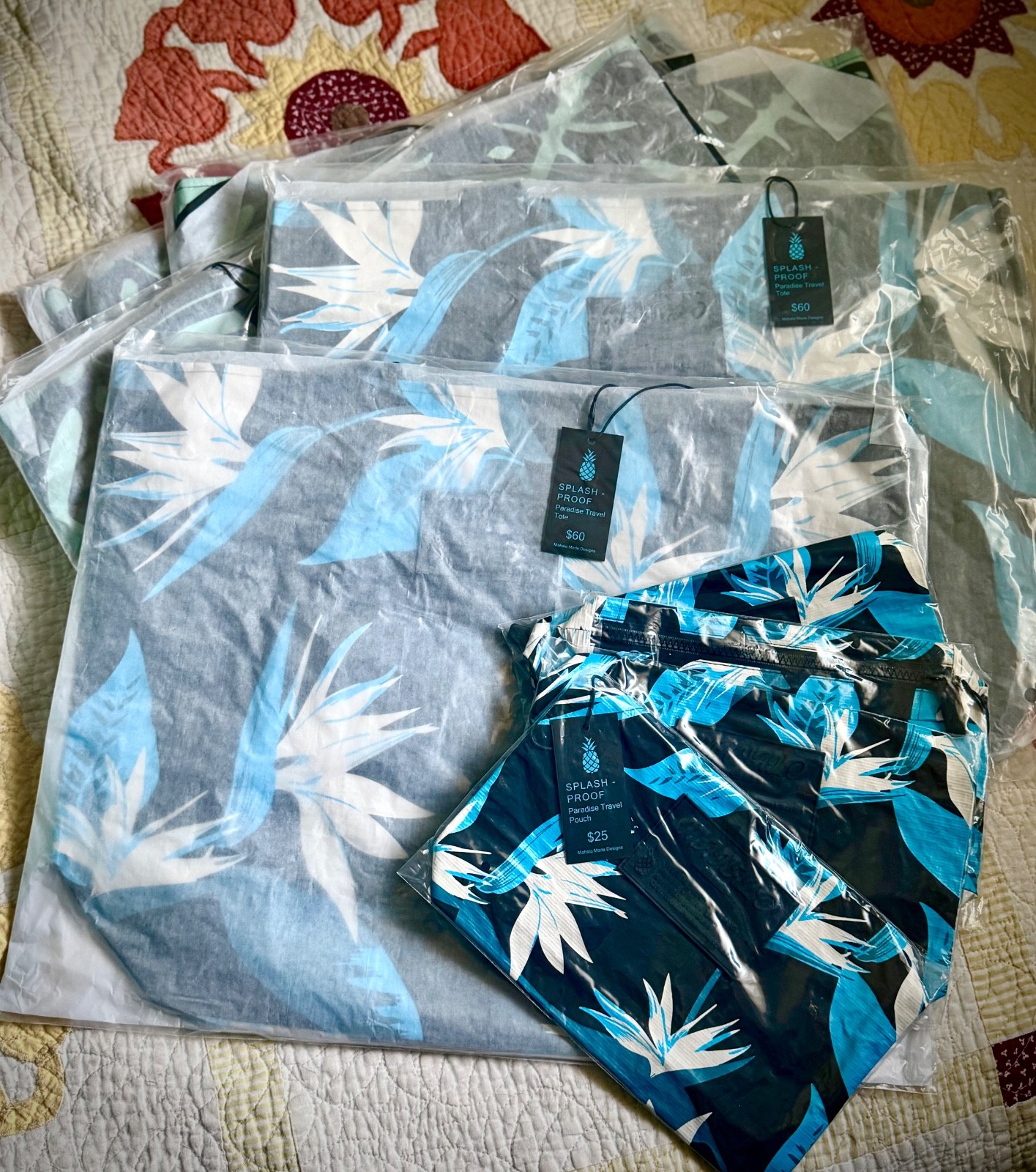 Splash-Proof BEACH Bags! Tote + Clutch (Pouch) Blue/White Bird Of Paradise