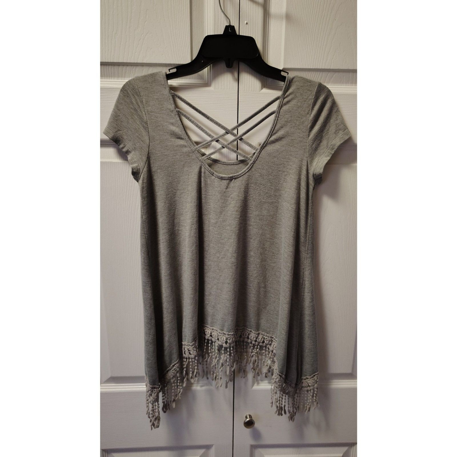 Lime n Chili Wray Small Criss Cross Back Tassel Bottom Top
