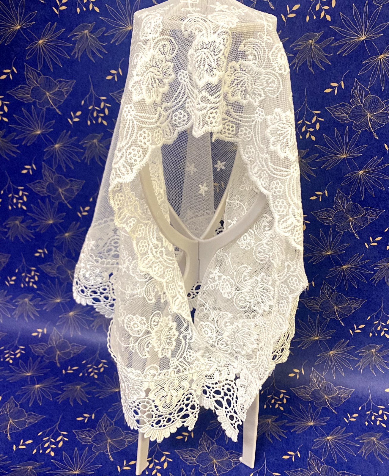 Women’s White Lace Church Veil, New #AB-285-R2