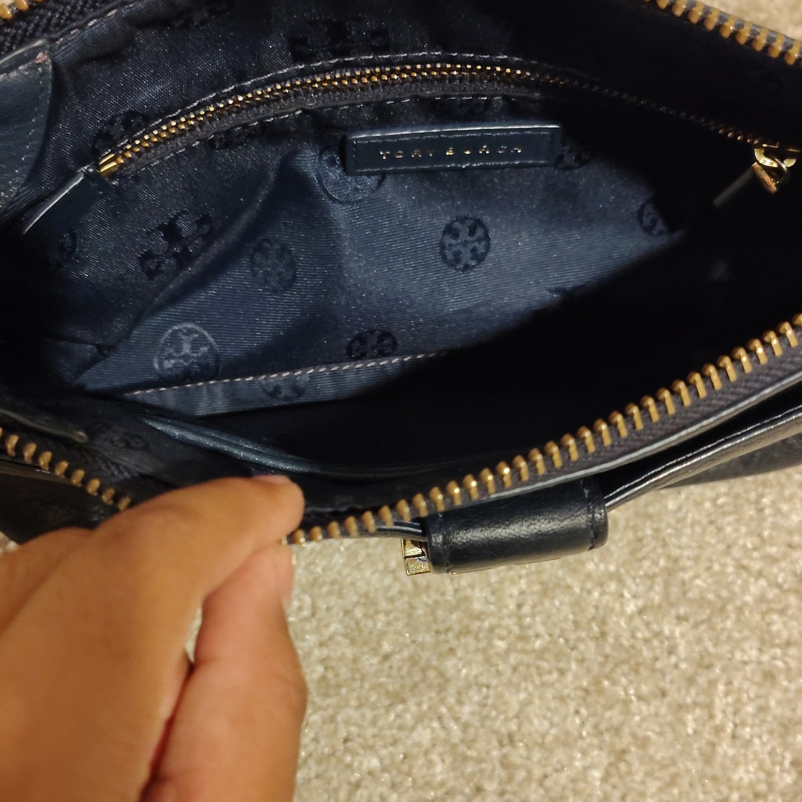 Tory Burch Black Pebbled Crossbody Bag Gold-Tone Logo, Detachable Strap