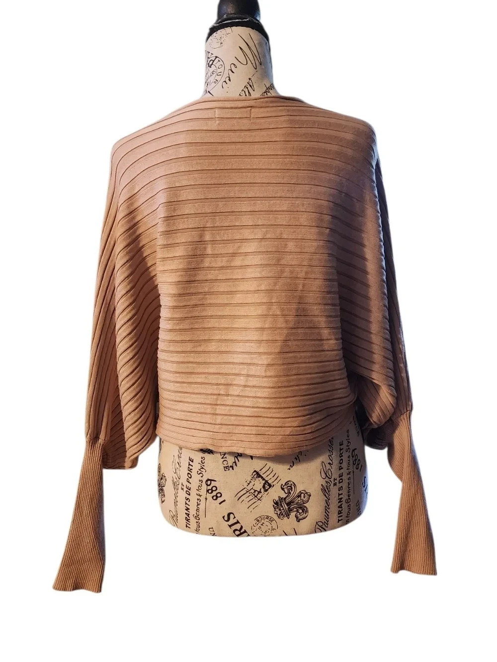 Cinnamon Knitwear Ribbed Dolman Sleeve Cropped Sweater, Size X-Small