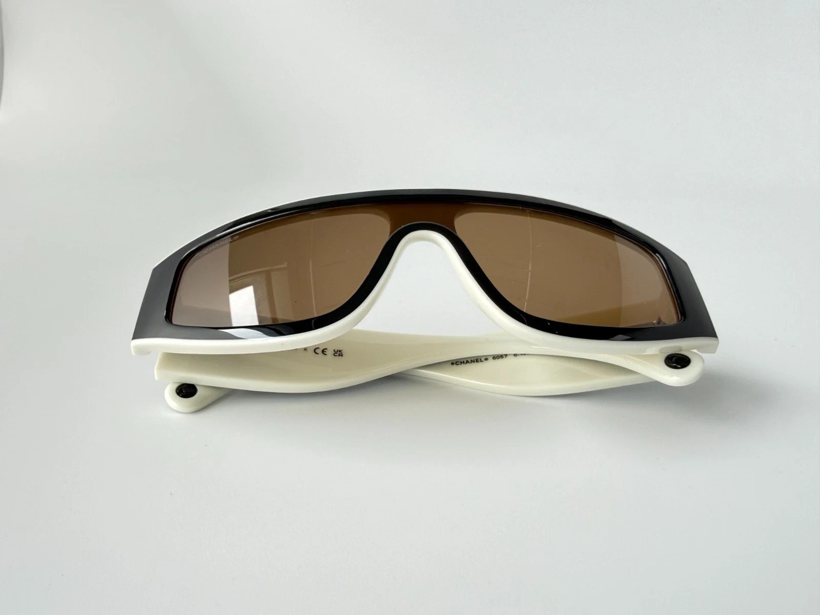 CHANEL CH6057 Shield Wrap Sunglasses Black Beige Brown Lens Unisex 54-19-145