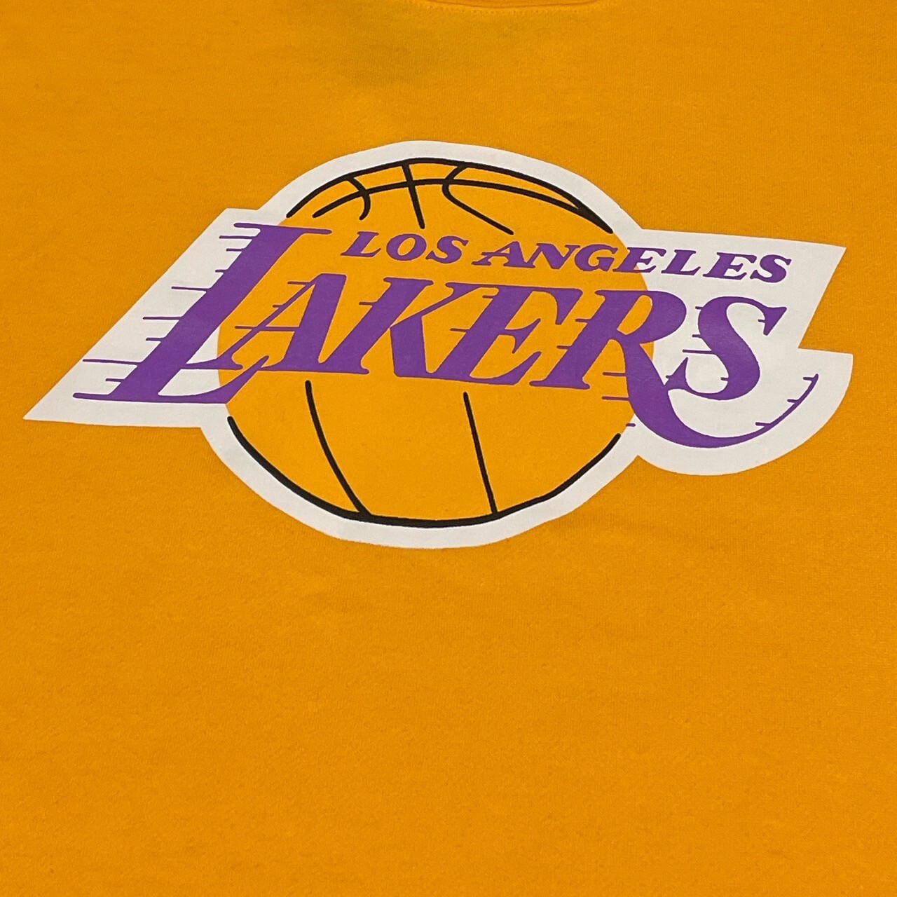 MITCHELL & NESS LOS ANGELES LAKERS RETRO LOGO YELLOW SWEATSHIRT (SMALL)