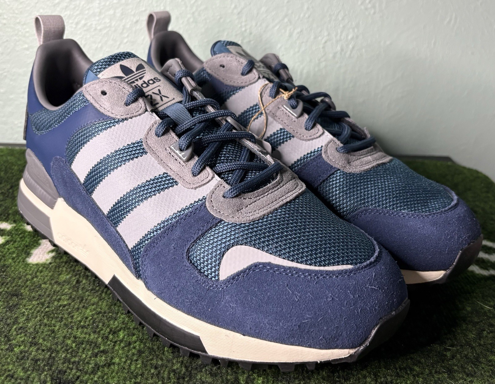 US Men’s 11.5 – Adidas ZX 700 HD Trainers “Crew Navy” H01850