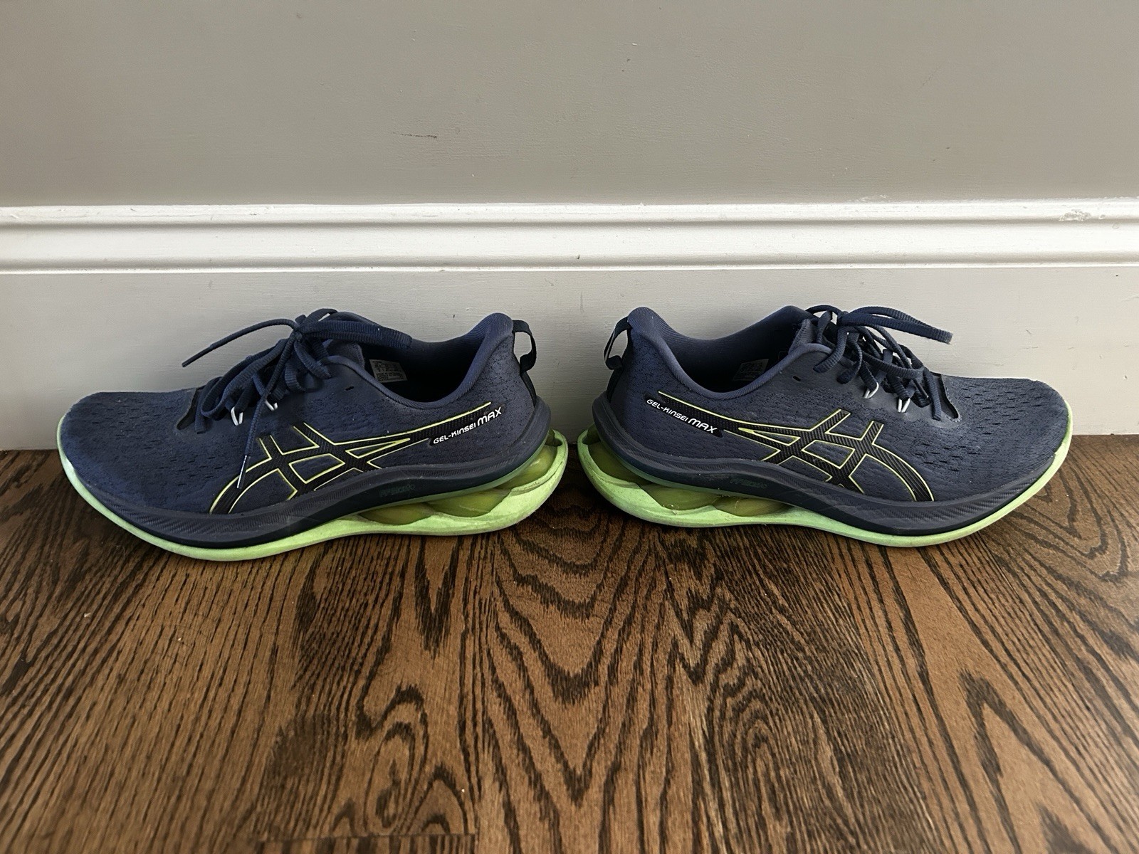 Mens ASICS Gel Kinsei Max Thunder Blue Electric Lime, size 10