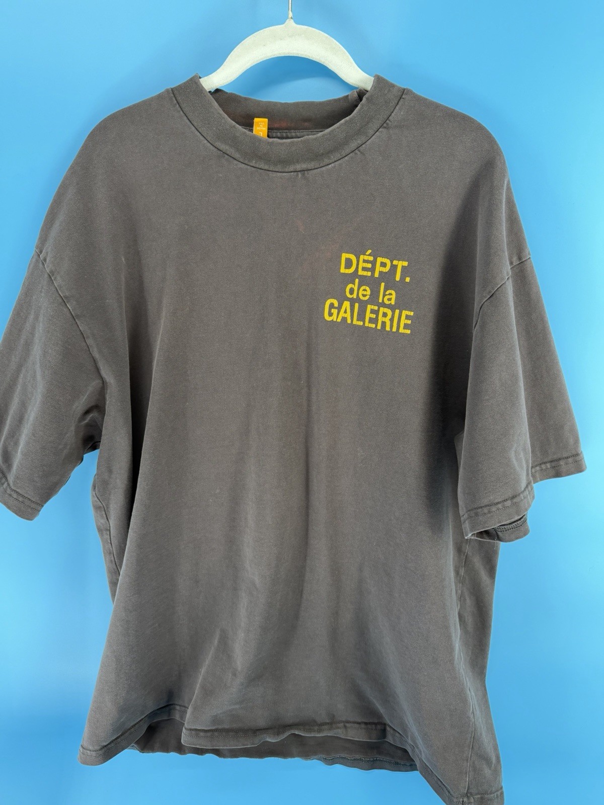Gallery Dept. Dept De La Galerie T-Shirt Men’s Large Gray Yellow Logo