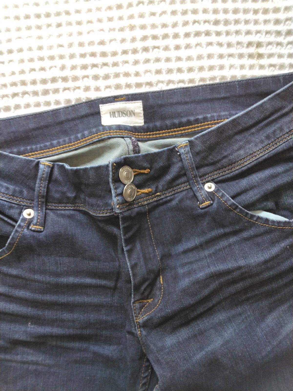 Hudson Jeans Women’s Dark Wash Cropped Cuffed Jeans – Size 27