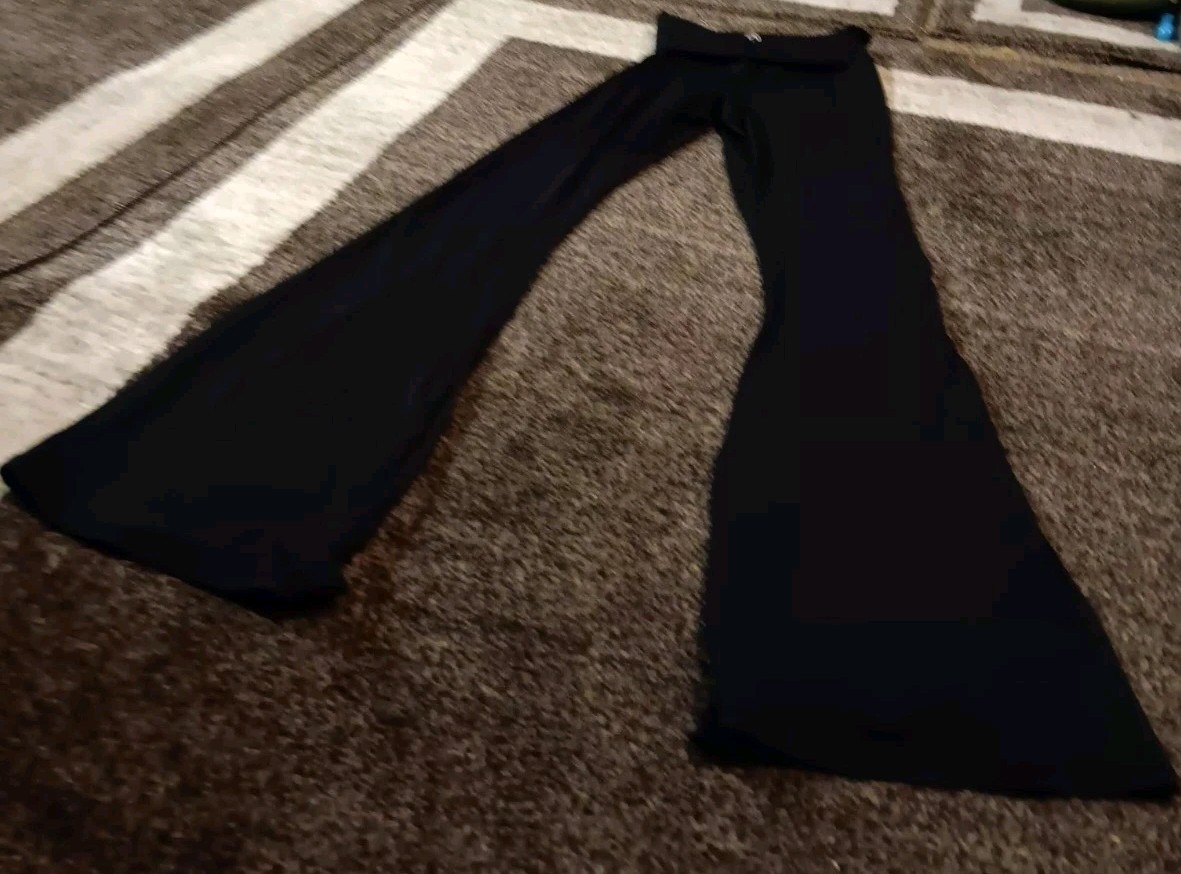 Sunzel Black Wide Leg Pants Size Medium 80% Nylon, 20% Spandex