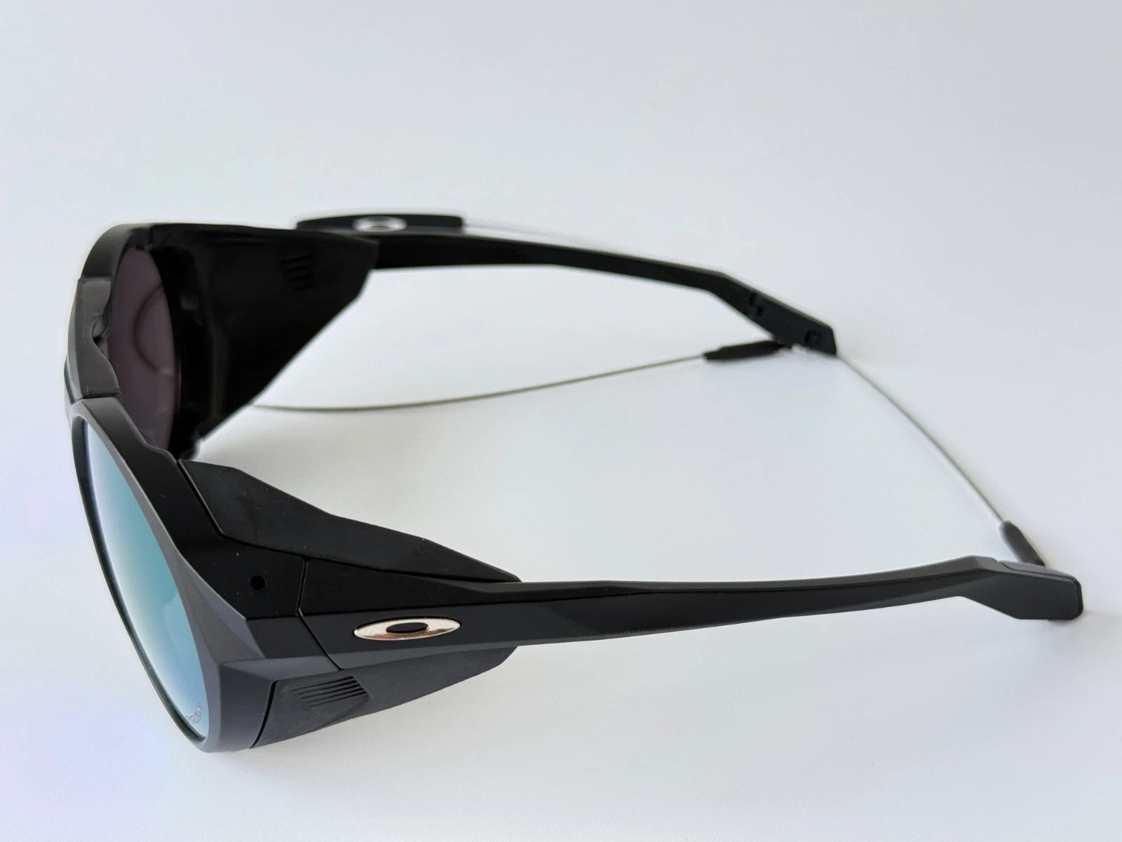 Oakley CLIFDEN OO9440 Matte Black Purple Lens Sunglass