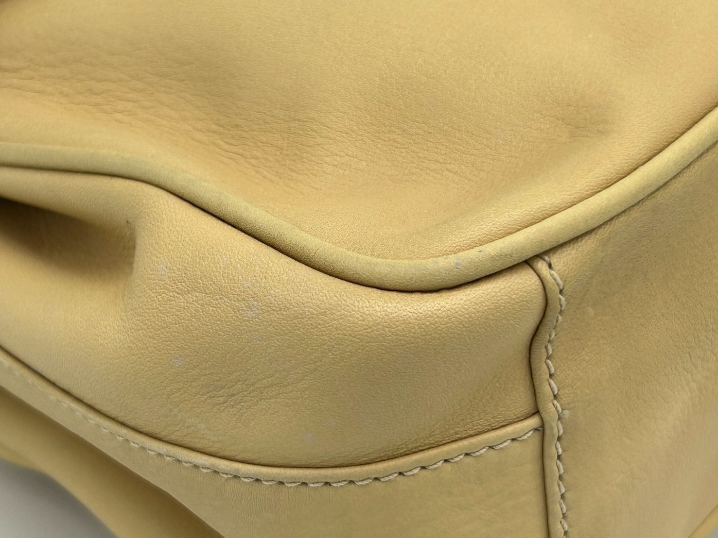 Gucci Horseshoe Shoulder Bag Ivory Tan Leather Gold Hardware Vintage Authentic