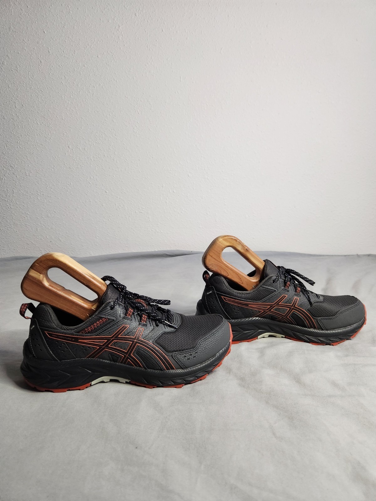 Asics Gel Venture 9 Shoes Mens Size 9.5 Extra Wide Gray Red Sneakers 1011B488