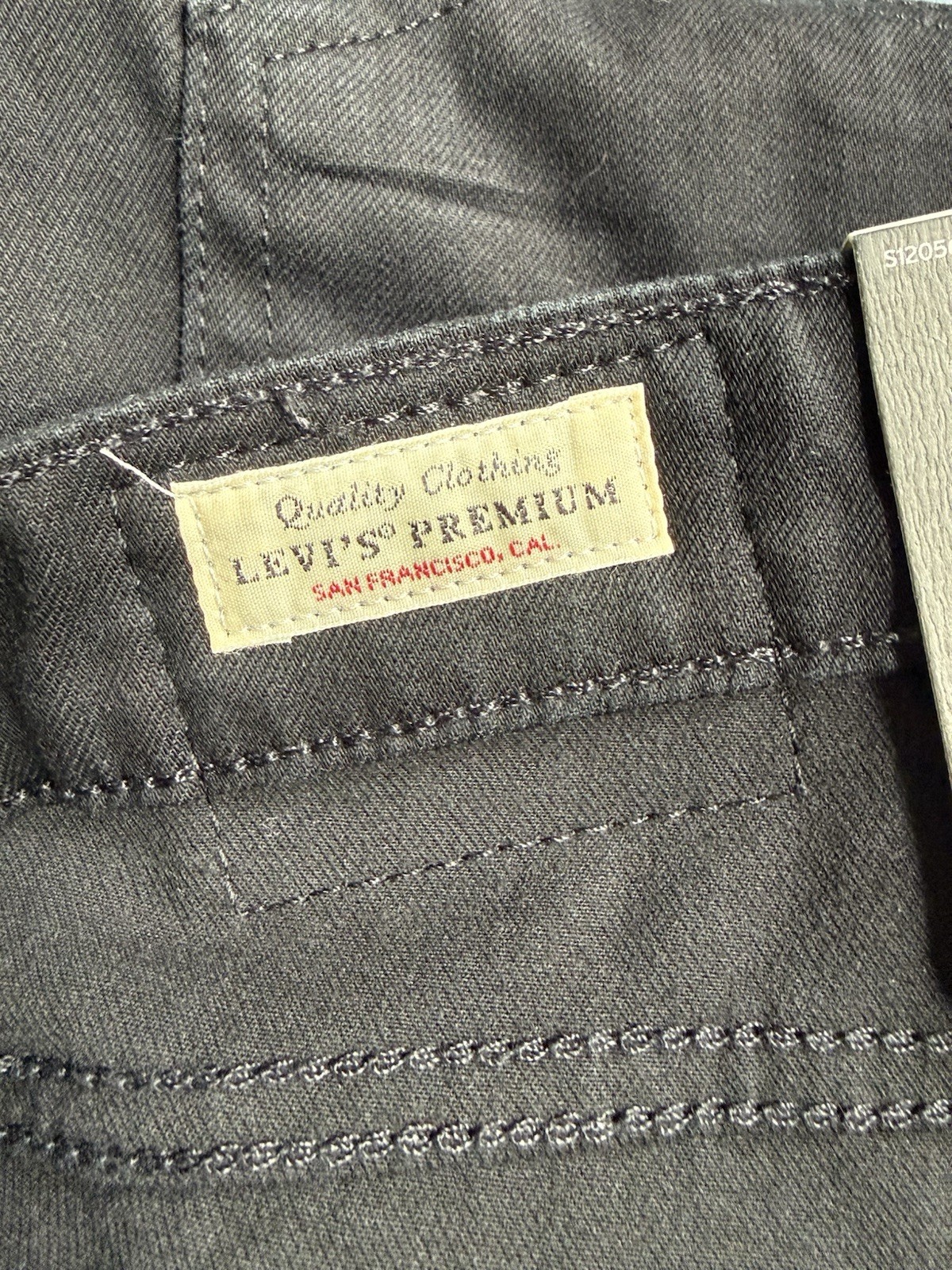 Levi’s 721 high rise skinny 29×30 NWT, Long shot black Style # 18882-0233