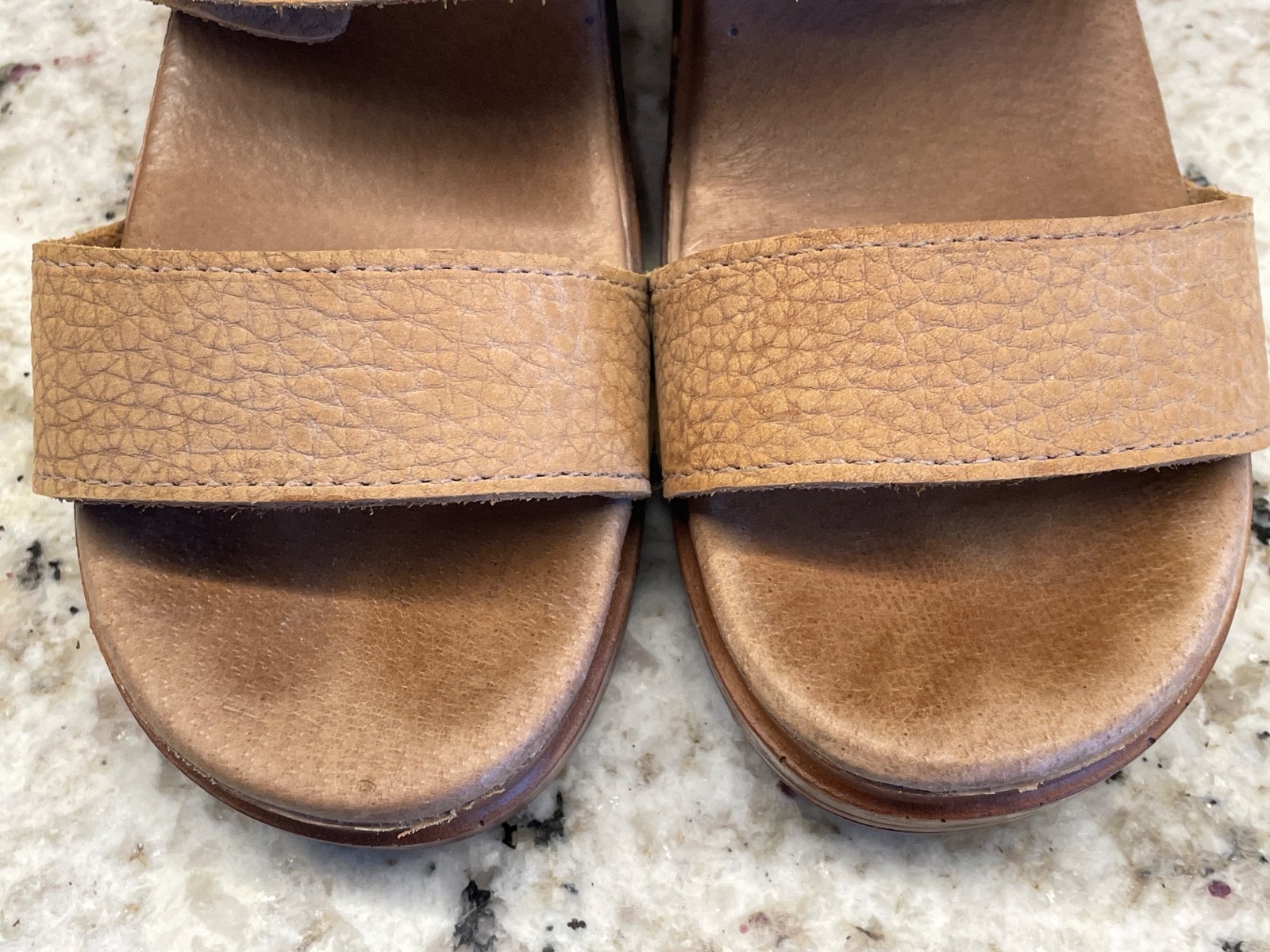 ANNA Made In USA Clogs Sandals 2.25″ Pebbled Tan Brown Leather 2 Strap EUC ~ 11