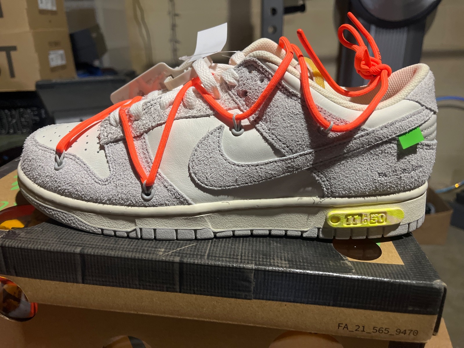 Nike dunk low off-white lot 11 Size 10